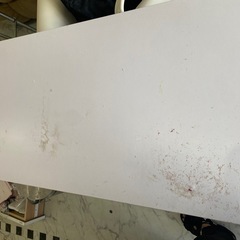 テーブル、引き出し付きの画像