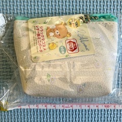 《新品未使用》リラックマ コスメレザー風ミニポーチの画像