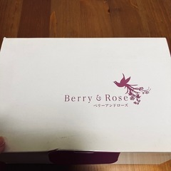 ベリーローズ　トップピース　未使用
