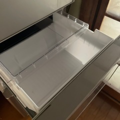 [9/7引き取り限定] HITACHI 2018年製　冷蔵庫　315Lの画像