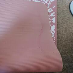 adidasアディダス ヨガマット トレーニングマット厚めの画像