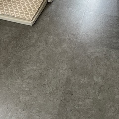 お取引中★フロアタイル★貼ってはがせる★グレー