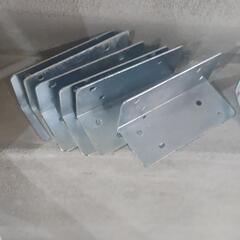 DIY用板 金具 ネジ あげますの画像