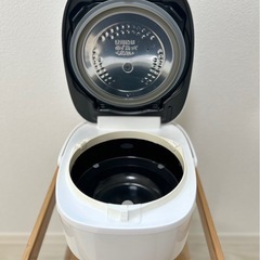 決まりました📌真空IH炊飯器TOSHIBA RC-10VRN(W) 【決まりました】の画像