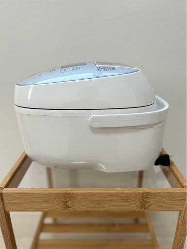 決まりました?真空IH炊飯器TOSHIBA RC-10VRN(W) 【決まりました】
