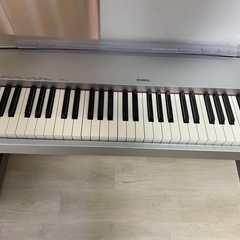 電子ピアノ　YAMAHA