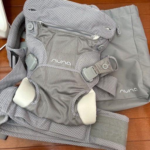 【美品】ヌナ　カドル　抱っこ紐