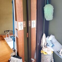 【引き取り限定】ミラー付収納