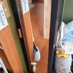 【引き取り限定】ミラー付収納の画像