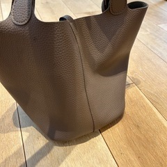 　ハンドバッグ　モカベージュの画像