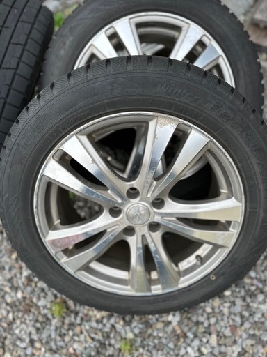 スタッドレスタイヤ 225/55R18 98Q