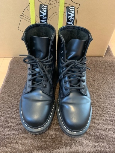 ドクターマーチン　ブーツ　
8ホール　サイズUK8