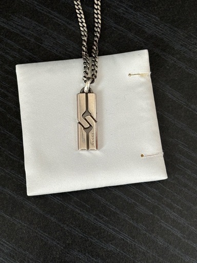 GUCCIネックレス