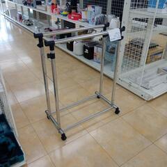 ★ジモティ割あり★  物干しラック シルバー×黒 H82×D44×W97 クリーニング済み OJ5656の画像