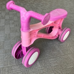 幼児向け四輪車