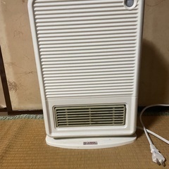 センサー式消臭クリーンヒーター　2011年製の画像