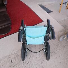 介助式車イス☆Wheel.Chair,MiKi,Carutima,ミントグリーン＆ブラックカラー、車椅子【浜村鹿野温泉ICから3分 買取本舗 宮本リサイクル 営業時間9～19時 定休日水曜のみ←連絡できませんm(_ _)m】の画像