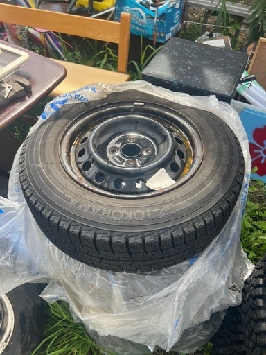 スタッドレスタイヤ