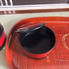 お盆　和食器　海鮮丼などセットでの画像