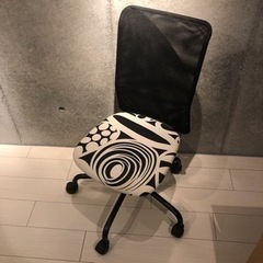 IKEA デスクチェア　回転