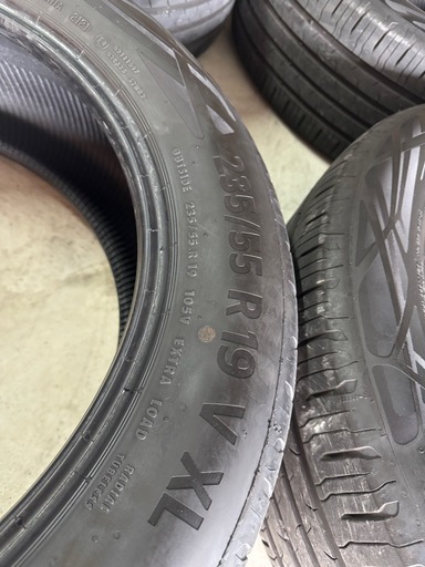 235 55 R19 コンチネンタル エココンタクト6