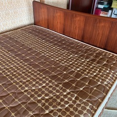 セミダブルベッド　2人用　マットレス　フレームの画像