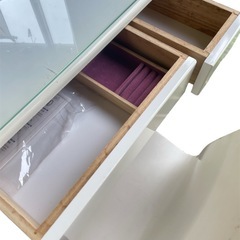 ライト付き　ドレッサーの画像