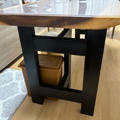 一枚板　ダイニングテーブルの画像