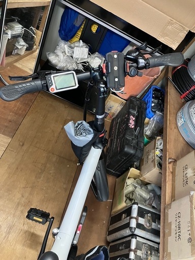 折りたたみ電動アシスト自転車
