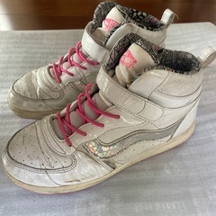 VANZ ハイカット　スニーカー　22㎝の画像