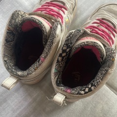 VANZ ハイカット　スニーカー　22㎝の画像