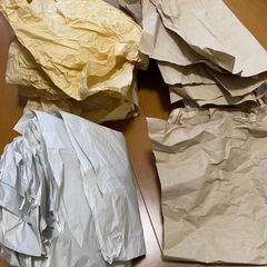 紙の梱包材15枚くらい【綺麗な状態です】