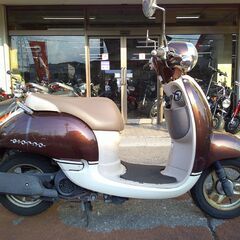 NO.5141　ホンダ　ジョルノ　４サイクルエンジン　フューエルインジェクション車　メタリックブラウン＆ホワイトの画像