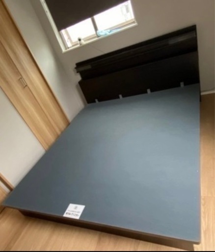 【取引中】クイーンサイズ　ベットフレーム　ニトリ