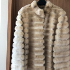 婦人服　毛皮　9号　日本製難あり