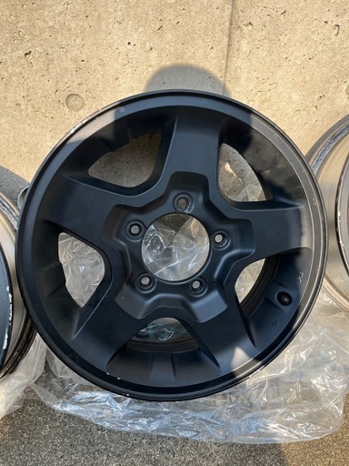 ジムニーJ
B23 JA11 アルミホイール　4本セット　黒塗装