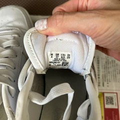 PUMAスニーカー(キャリーナストリート
)の画像