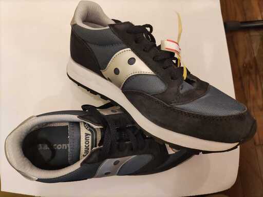 SAUCONY スニーカー ★現物の検品及びお引き取りにいらっしゃれる方限定★ ＊値下げしました。 9/14/2024