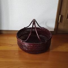 籐製バスケット　差し上げます(決まりました)