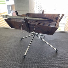 ユニフレーム　焚き火台　ケース付き　網無し