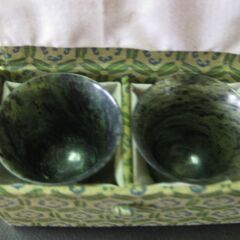 夜光杯　玉石　ペア一組　お猪口　ぐい呑みの画像