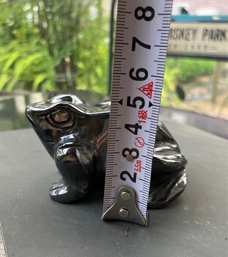 ヘマタイト 蛙の置き物