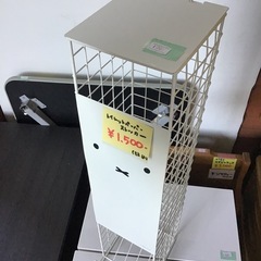 ●販売終了●※￥1000に値下げしました※ミッフィー　トイレットペーパーストッカー　ホワイト　中古品の画像