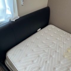ダブルベッドをお譲りします。の画像