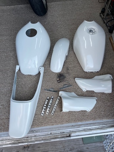 (取引中)ゼファーχ 外装　z2 ホワイト　タンク　フェンダー