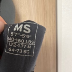 サーフィン　クイックシルバー　ウェットスーツの画像