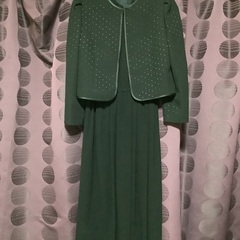 礼服