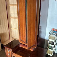 特価千円未使用保管品 三面鏡台
