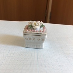 薔薇　宝石入れ　マルチケース　指輪ケースの画像