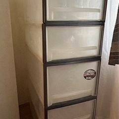 5段引き出しプラ収納ケース差し上げますの画像